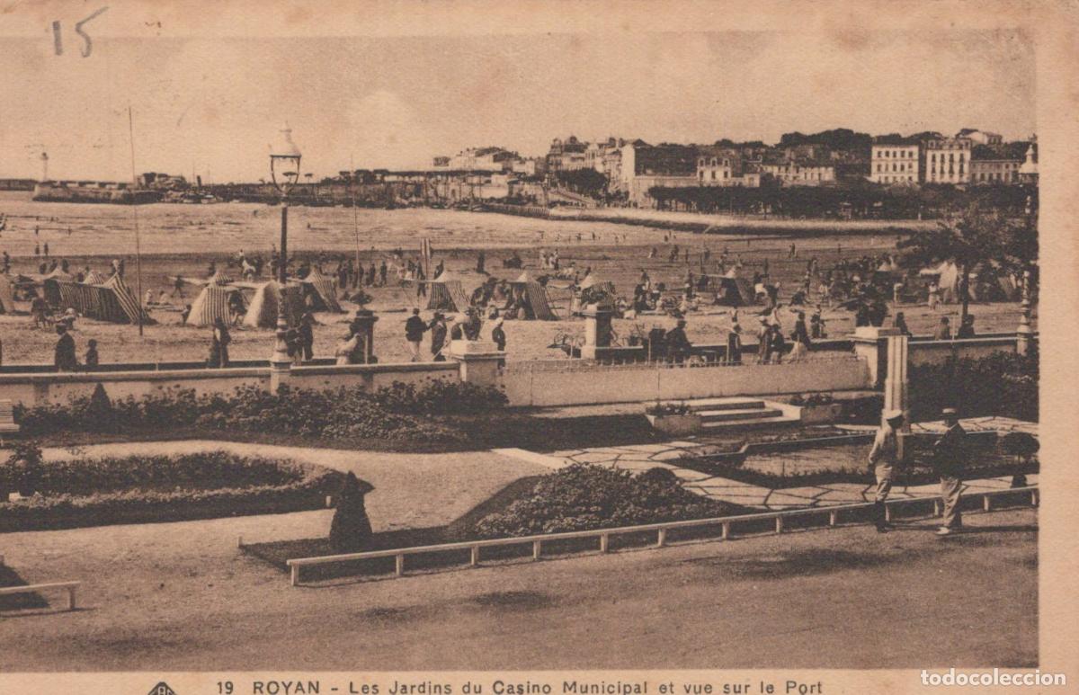 Postales: France Royan Jardins Casino Municipal Port Foule *YAD406