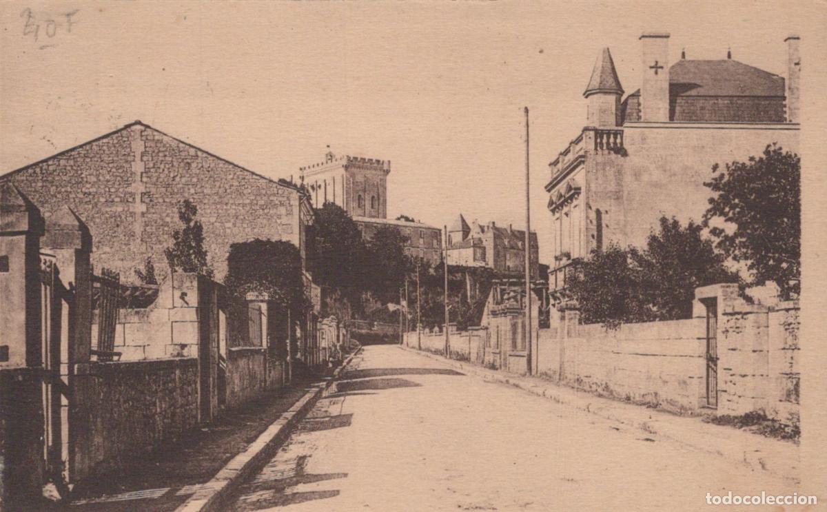 Cartes Postales: France La Rochelle Rue Jourdan Architecture *YAD456