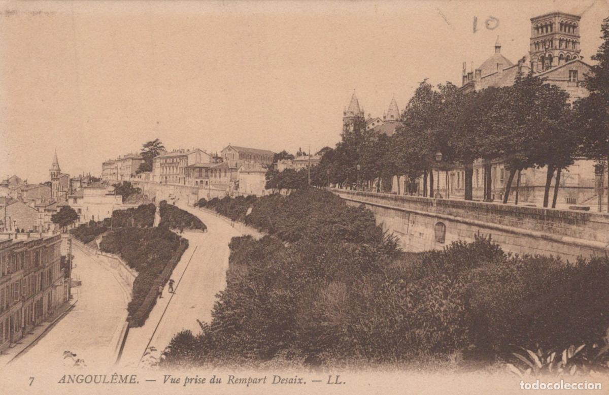 Cartes Postales: France Angoul&ecirc;me Rempart Desaix Architecture Unposted *YAD560