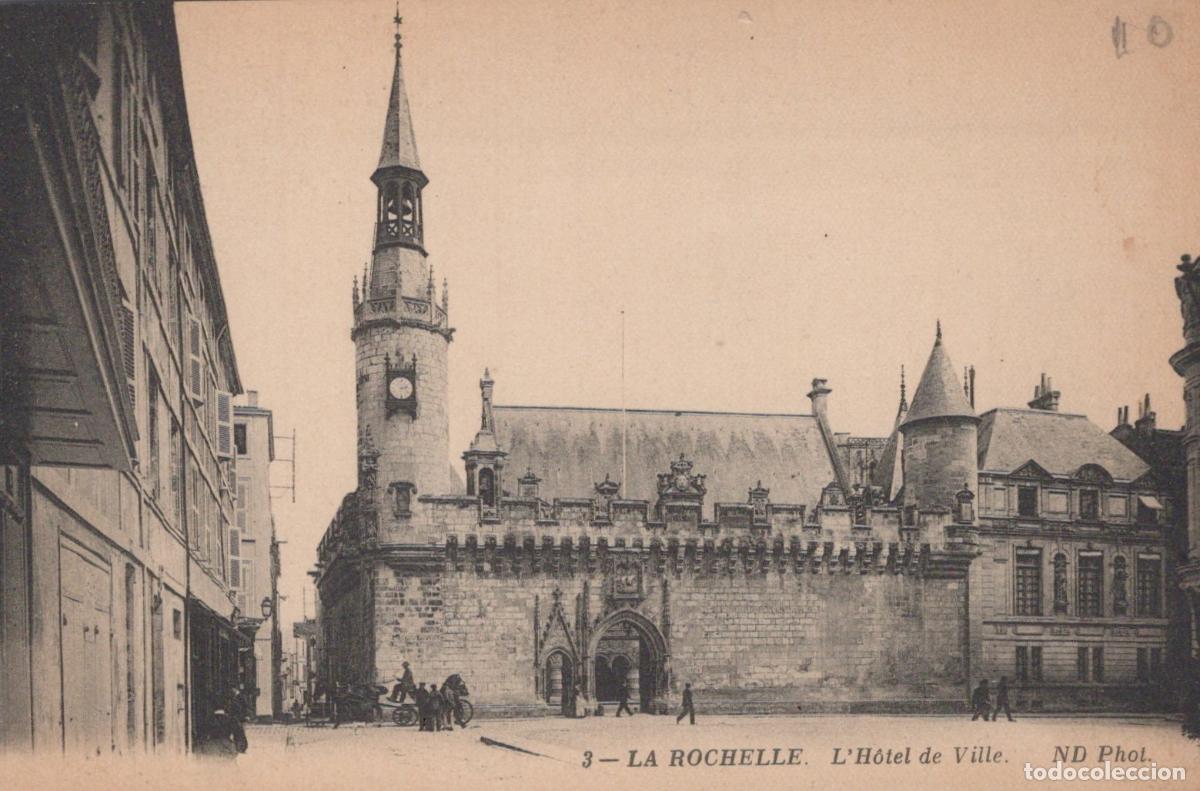 Cartes Postales: France La Rochelle H&ocirc;tel de Ville Architecture Tour Gothique Unposted *YAD481