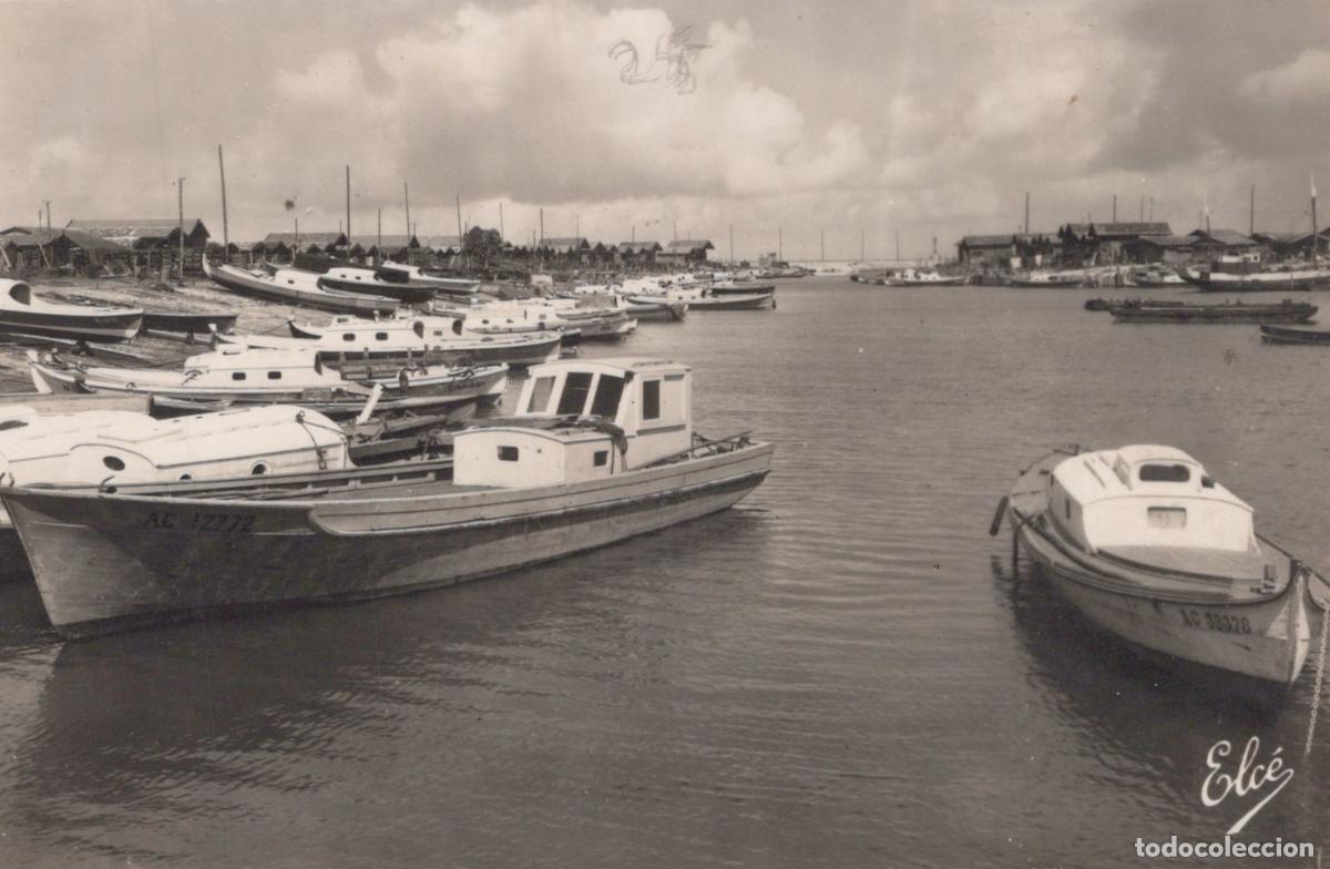 Cartoline: France Gujan Mestras Port Ostr&eacute;icole Bateaux de P&ecirc;che Ann&eacute;es 50 *YAD574