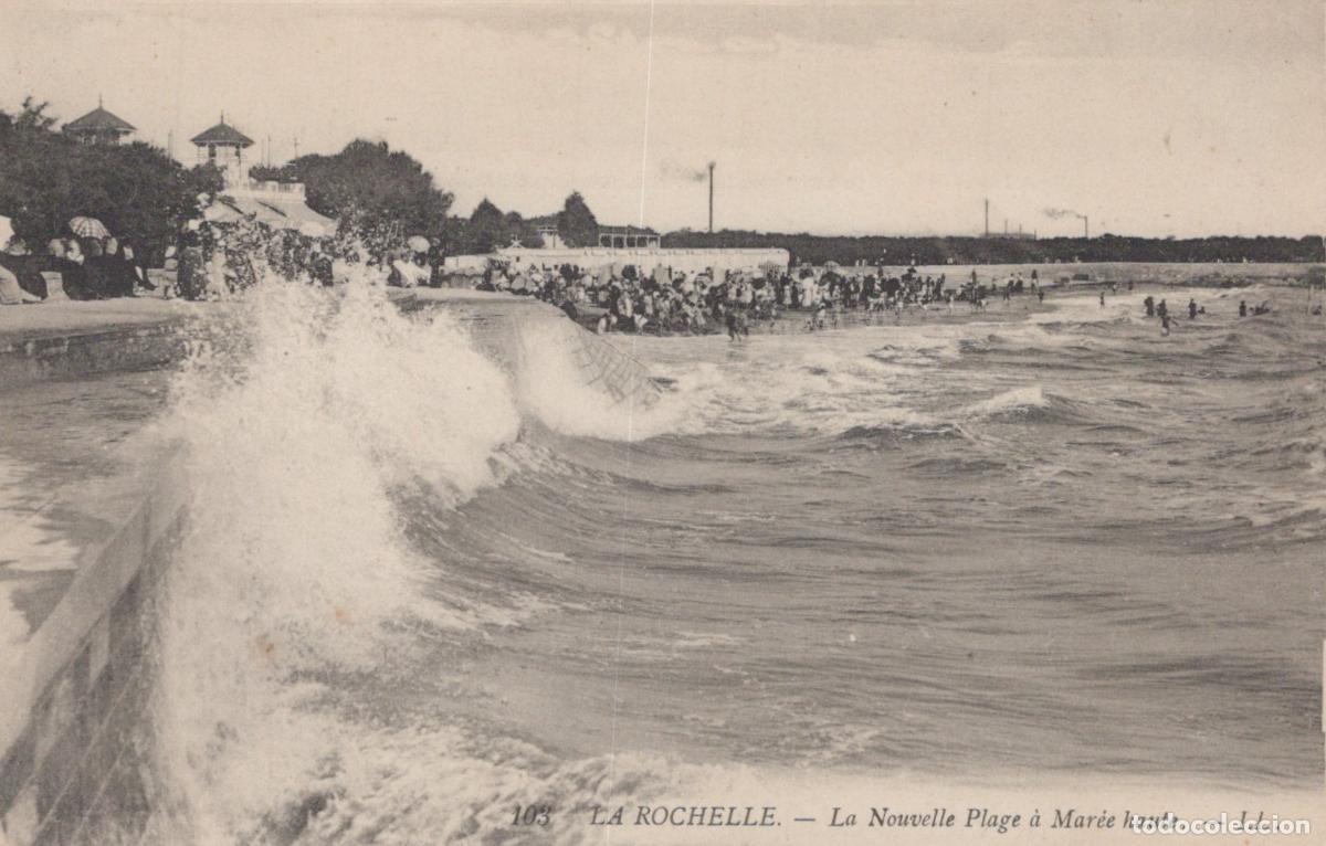 Cartoline: France La Rochelle Nouvelle Plage &Agrave; Mar&eacute;e Haute Sc&egrave;ne de Plage Unposted *YAD496