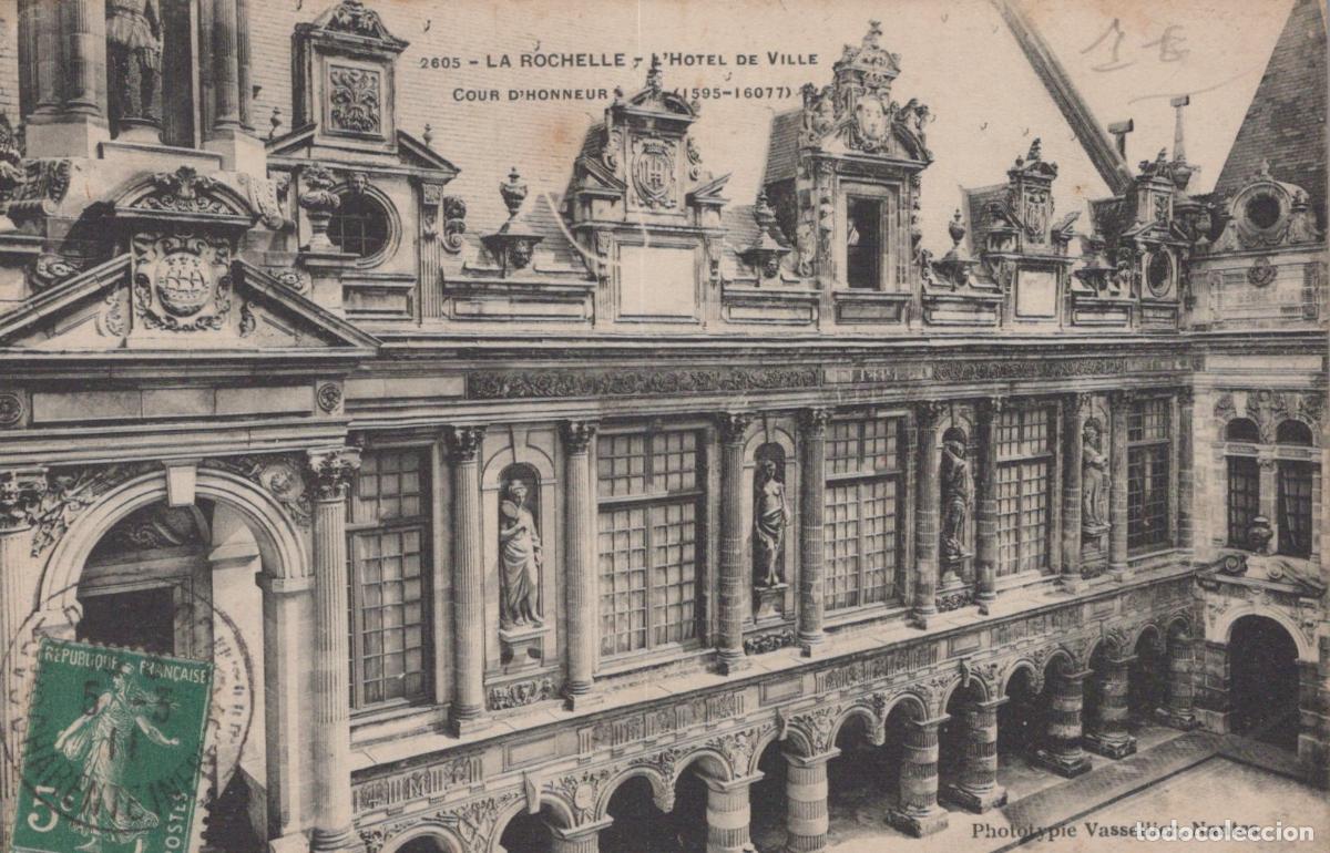 Cartoline: France La Rochelle H&ocirc;tel de Ville Cour D Honneur *YAD501