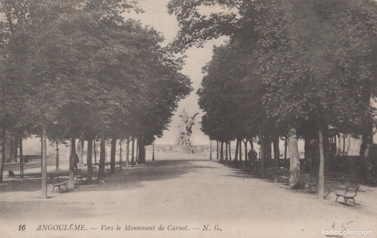 Cartoline: France Angoul&ecirc;me Avenue Arbor&eacute;e Vers Monument de Carnot *YAD536
