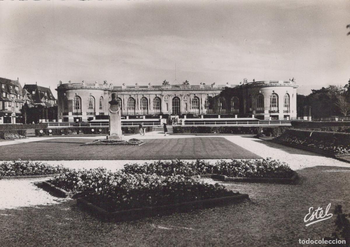 Postales: France Deauville Normandie le Casino et les Jardins Real Photo Unposted *YAD717