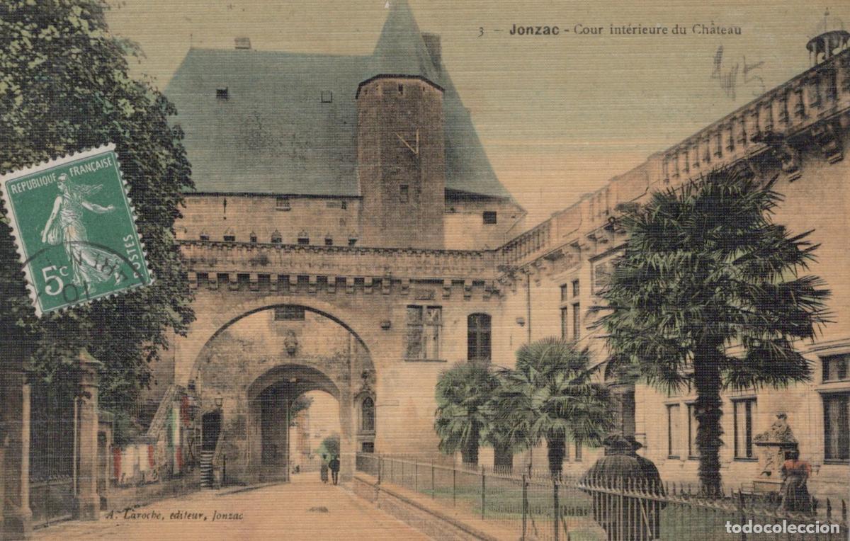 Postales: France Jonzac Ch&acirc;teau Cour Int&eacute;rieure Architecture *YAD841