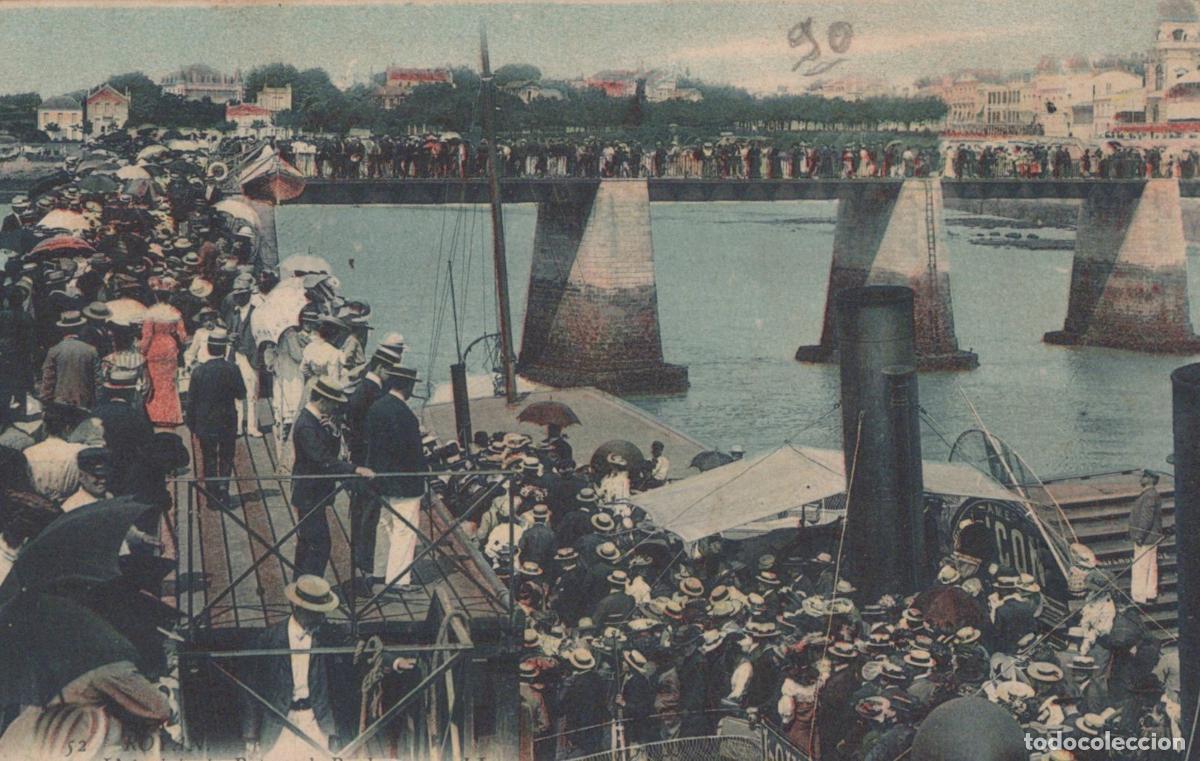 Postales: France Saint Malo Foule Anim&eacute;e sur Pont et Port *YAD871