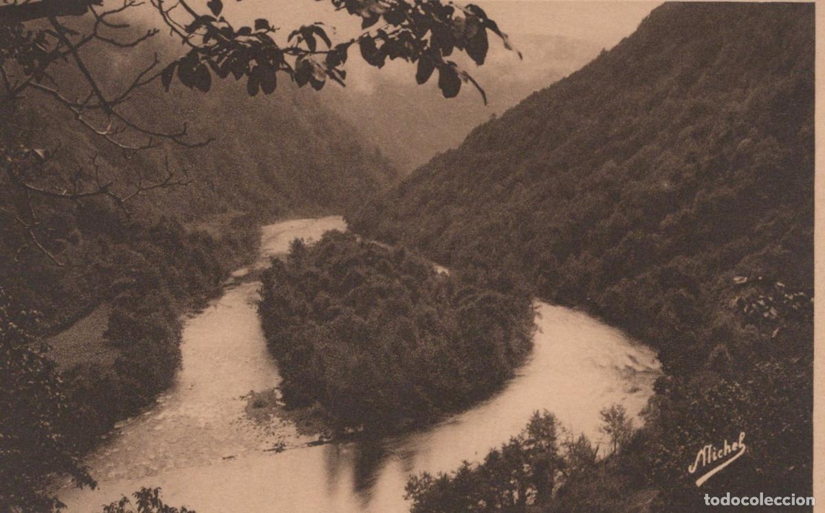 Postcards: France Spontour Gorges de la Dordogne Rivi&egrave;re et For&ecirc;t Post&eacute;e *YAD307