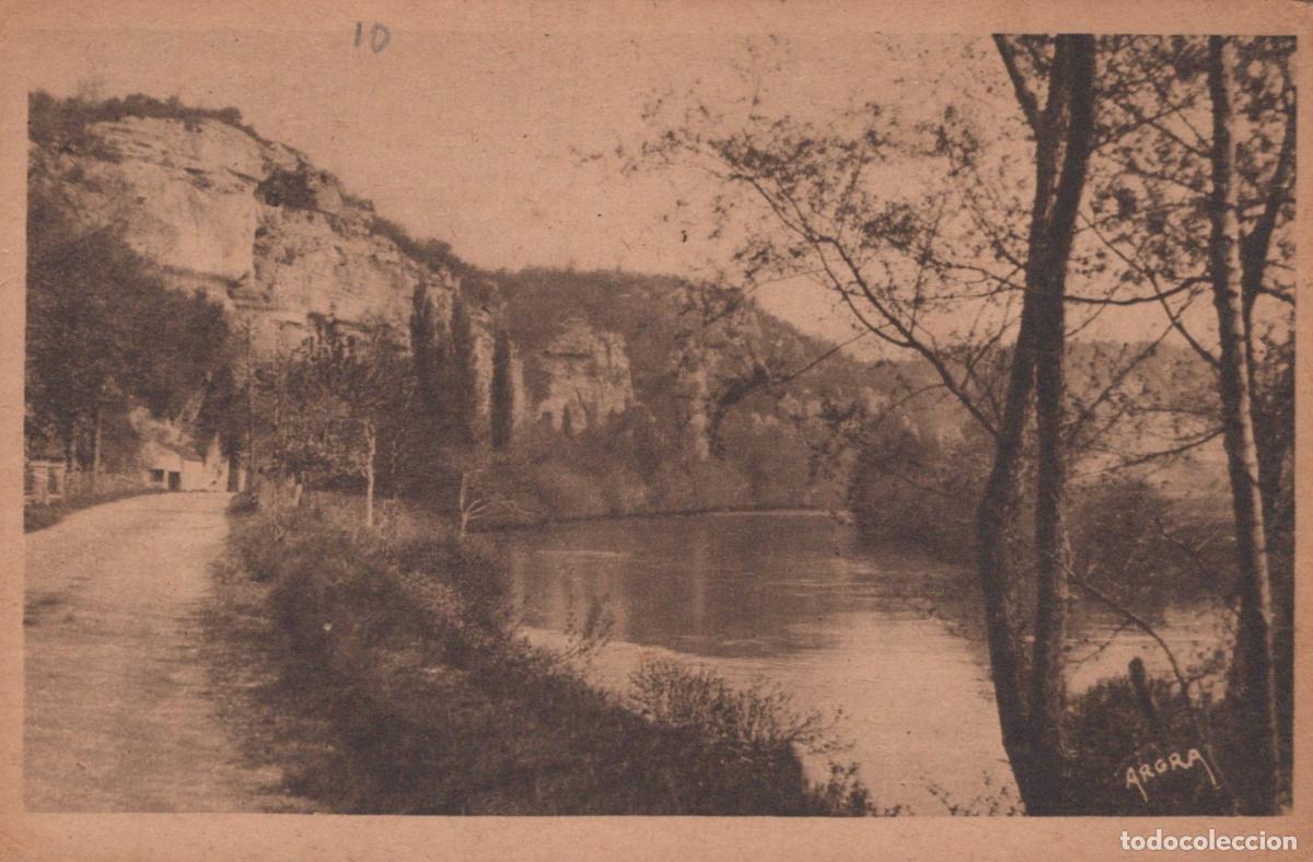 Postkarten: France Les Eyzies Paysage Roches Rivi&egrave;re le Grand Roc *YAD313