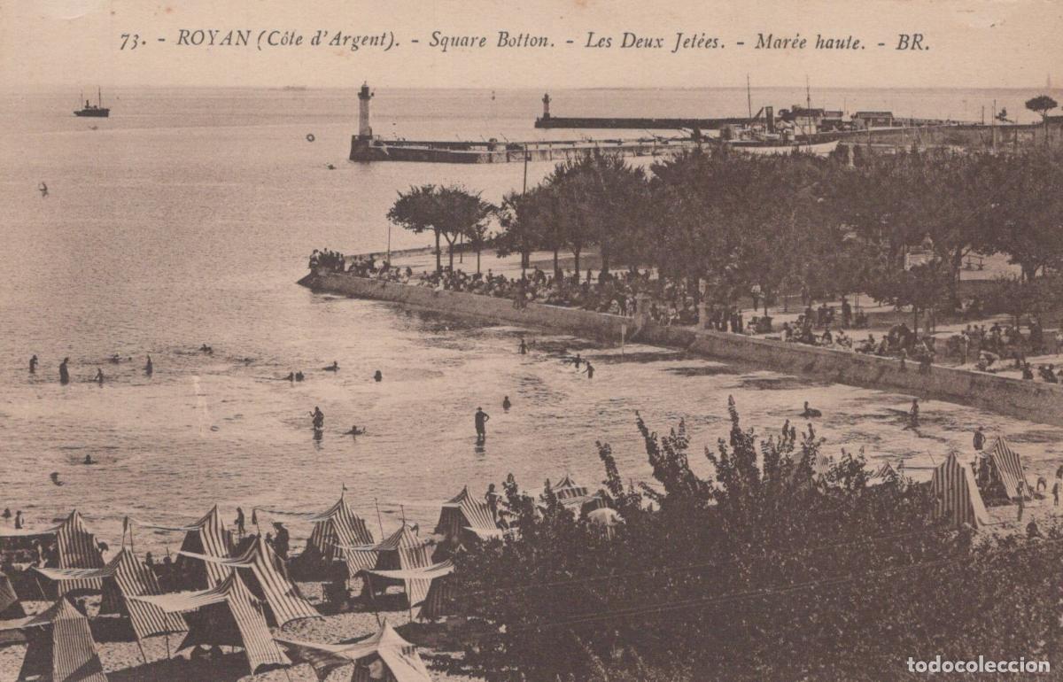 Postcards: France Roy&acirc;n Plage Anim&eacute;e Jet&eacute;es et Phare *YAD437