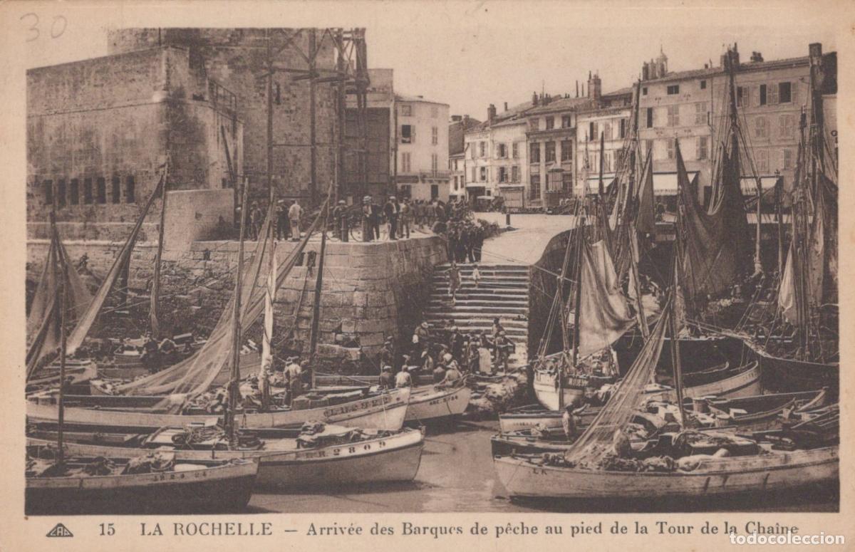Postcards: France La Rochelle Port Barques de P&ecirc;che Tour Cha&icirc;ne *YAD477