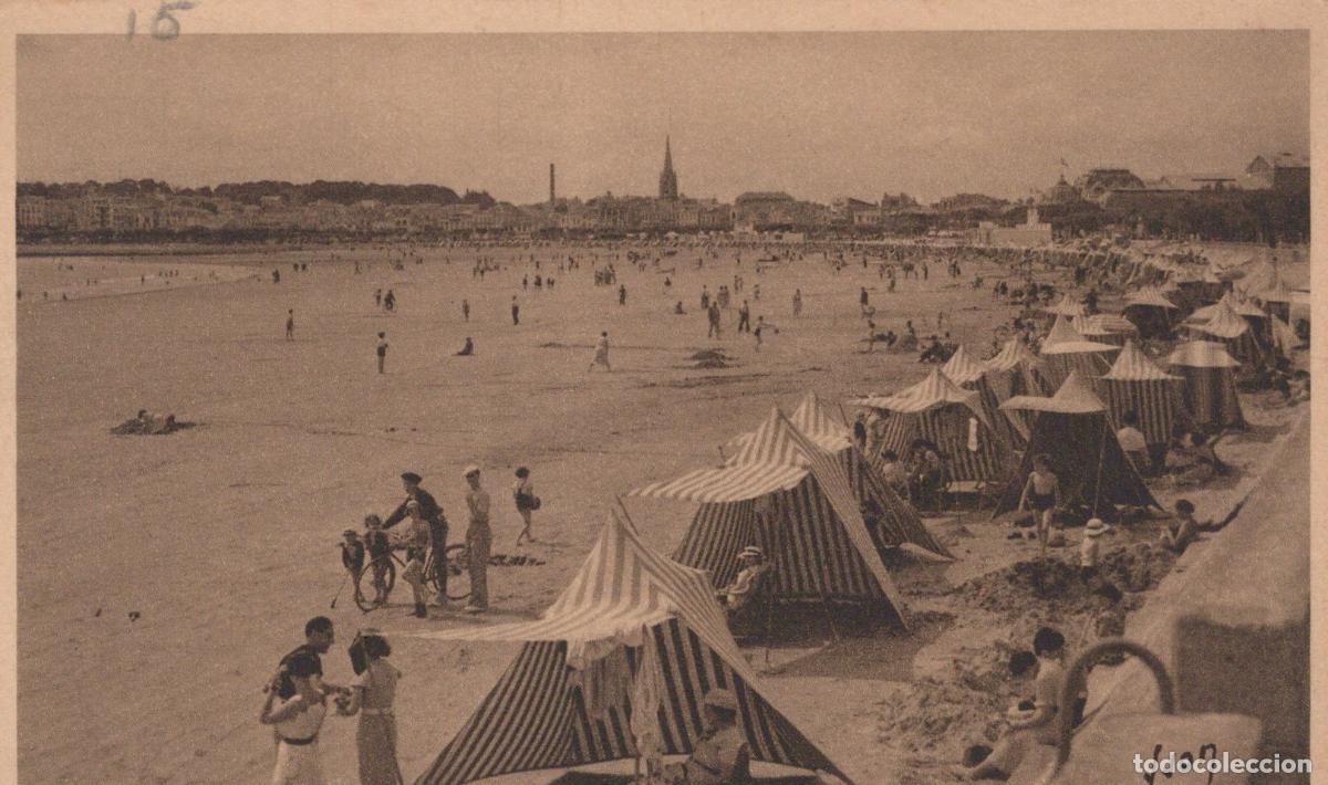 Postcards: France Roy&aacute;n La Plage Sc&egrave;ne de Plage Tentes Personnes Unposted *YAD423