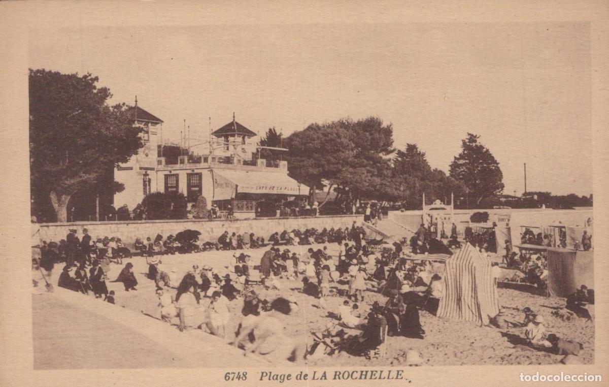 Postcards: France La Rochelle Plage Anim&eacute;e Caf&eacute; de la Plage Unposted *YAD512