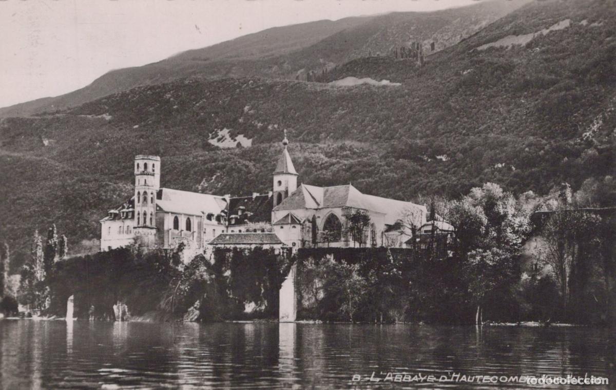 Cartoline: France Abbaye d Hautecombe Vue du Lac Savoie Unposted *YAD883
