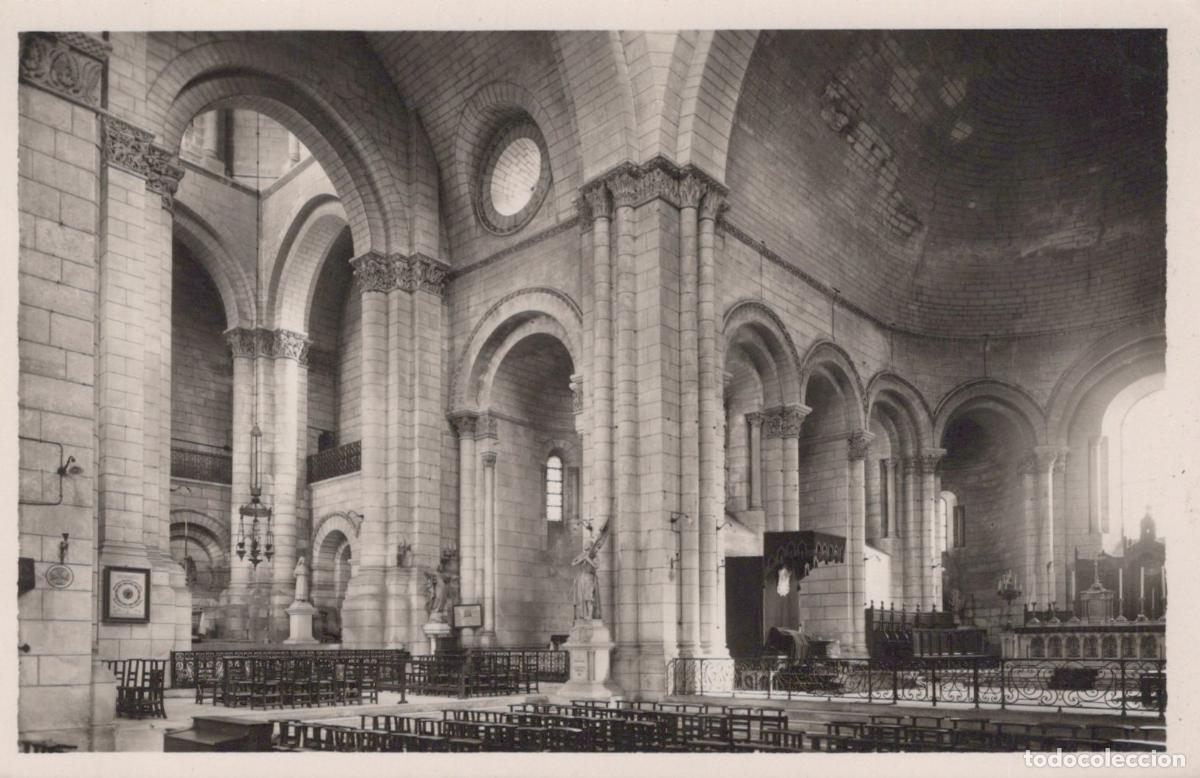 Cartoline: France Angouleme Cath&eacute;drale St Pierre Transept Nord Circul&eacute;e *YAD834
