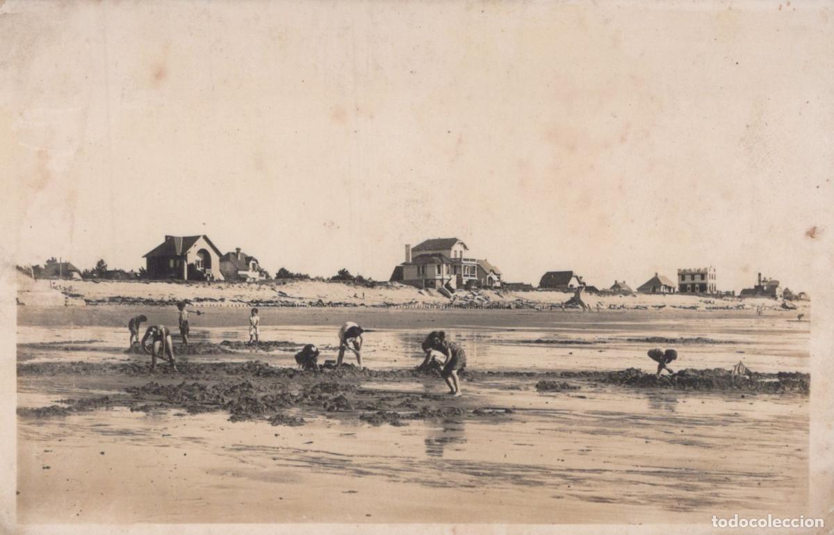Postais: France Hauteville sur Mer Normandie Plage P&ecirc;cheurs &Agrave; Pied Post&eacute;e *YAD889