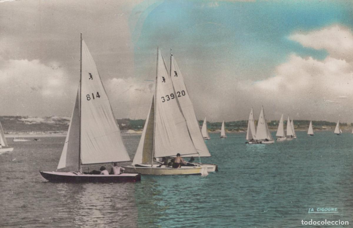 Postales: France Le Touquet Paris Plage Hauts de R&eacute;gate Voiliers Baie de la Canche *YAD959