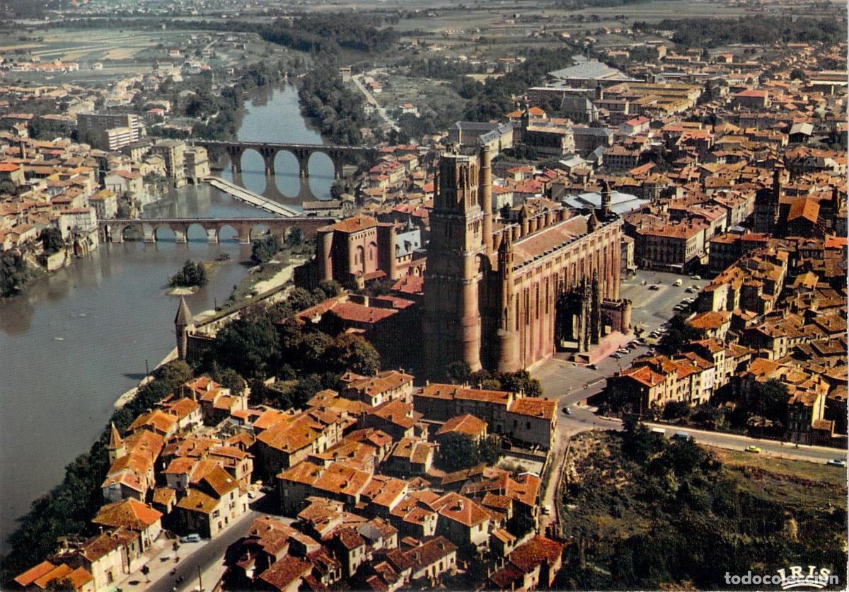 Postales: Postal de Albi Francia Catedral Sainte-C&eacute;cile y el r&iacute;o Tarn Vista A&eacute;rea