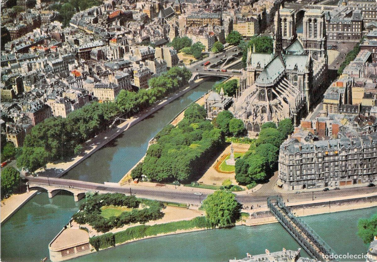 Postales: Postal de Par&iacute;s: Vista A&eacute;rea de la Catedral de Notre-Dame