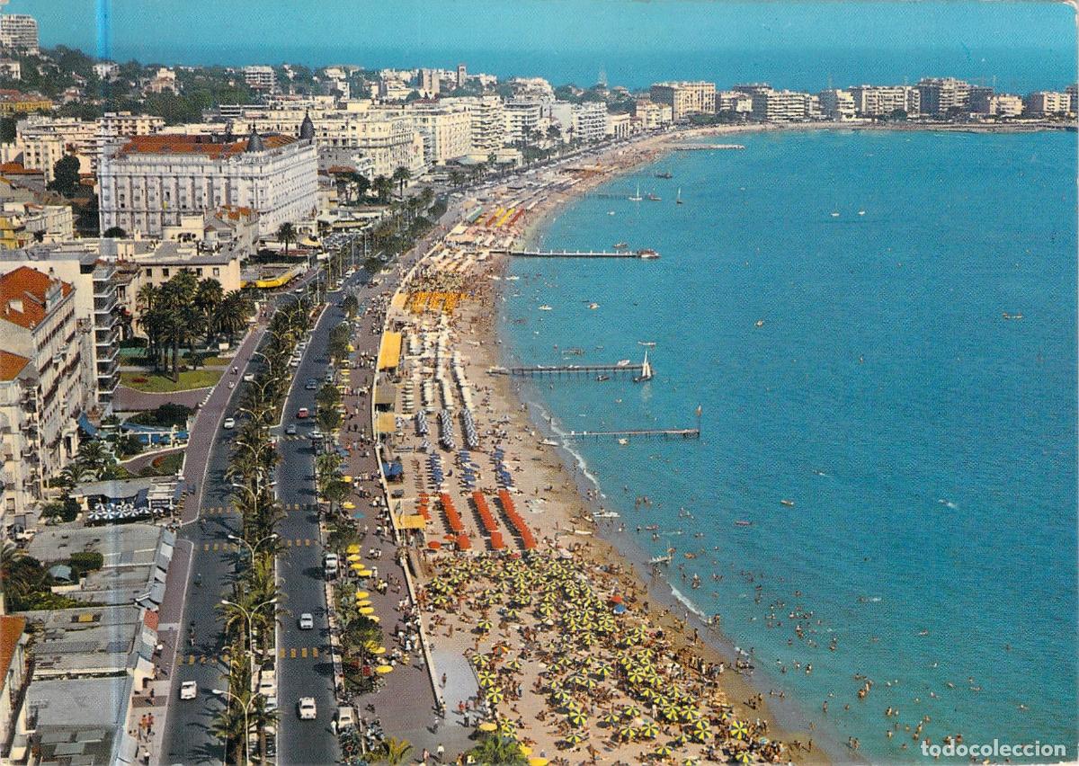 Postales: Postal de Cannes vista a&eacute;rea de la playa y la Croisette