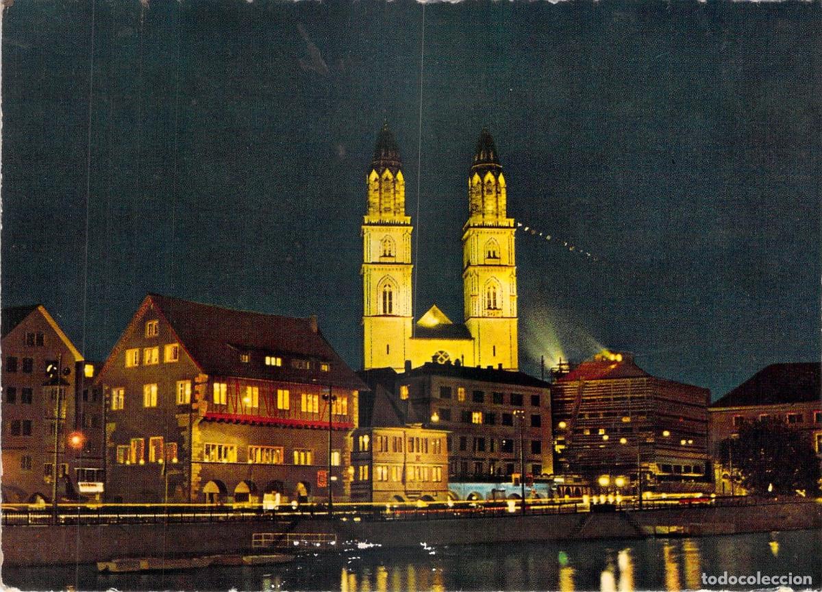 Cartes Postales: Postal de Z&uacute;rich Grossm&uuml;nster y Zunfth&auml;user de Noche