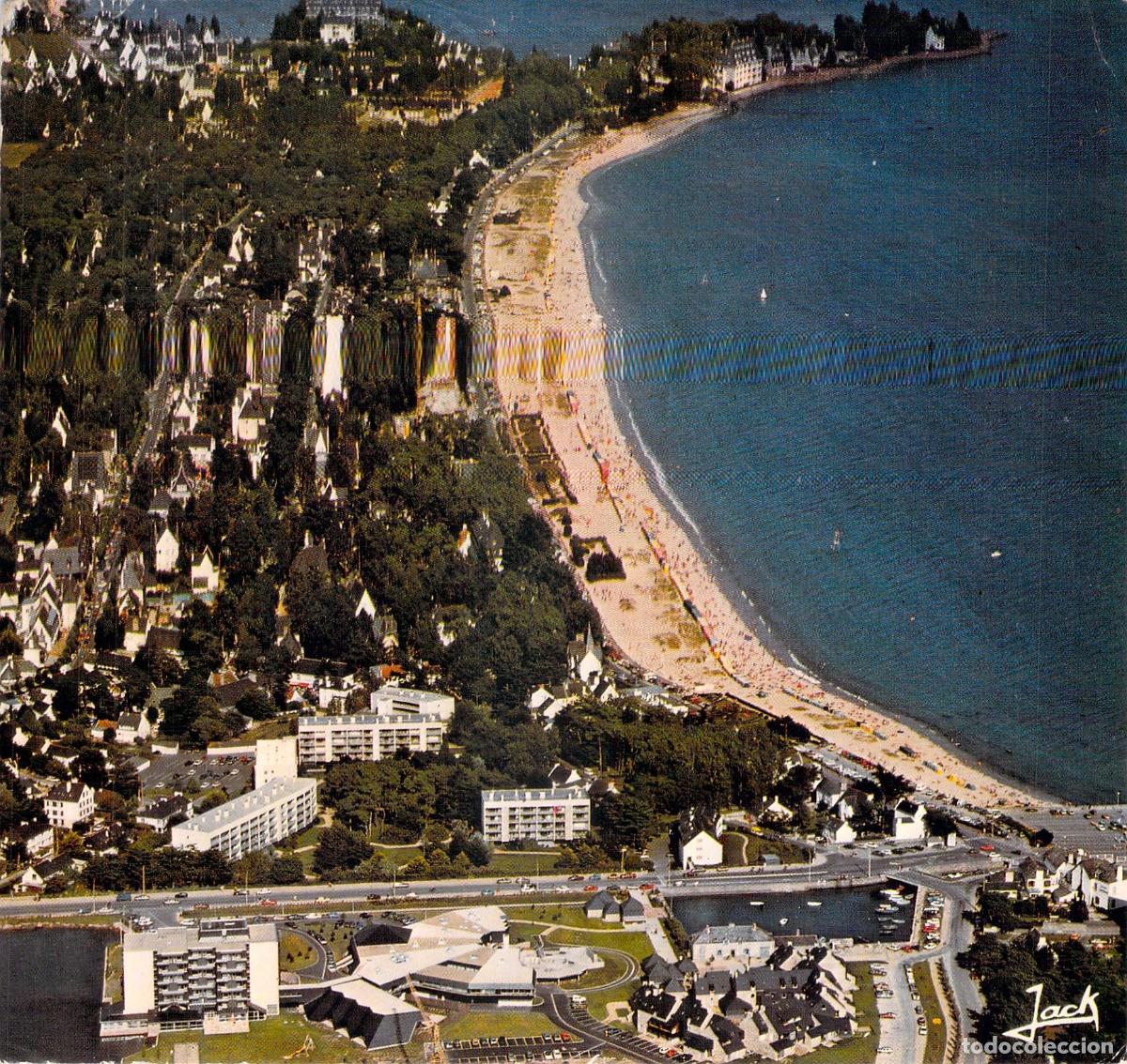 Postales: Postal de Carnac-Plage, Gran Playa y Centro de Talasoterapia en Francia