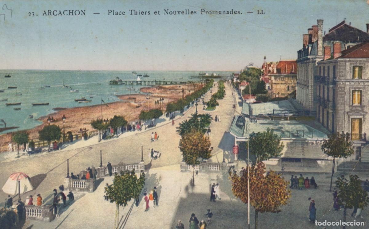Postcards: France Arcachon Place Thiers Nouvelles Promenades Unposted *YAE122