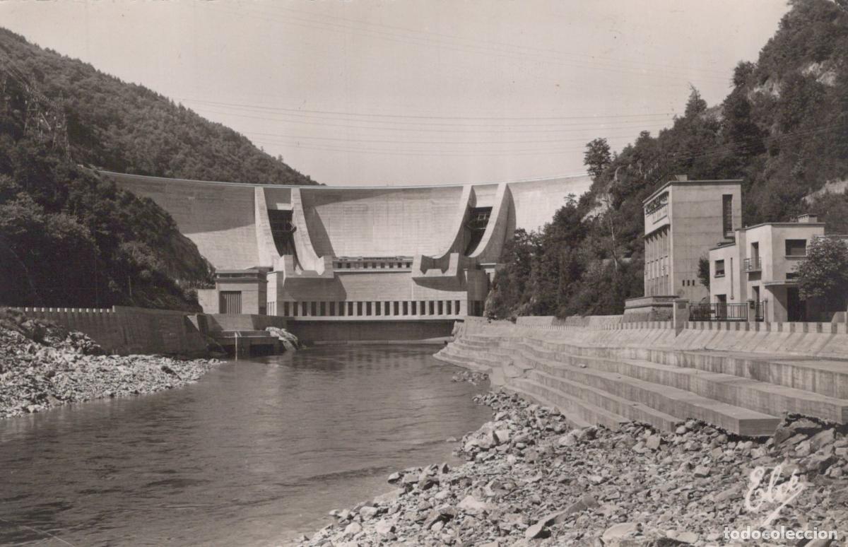 Cartes Postales: France Chastang Barrage Hydro&eacute;lectrique Post&eacute;e *YAE283