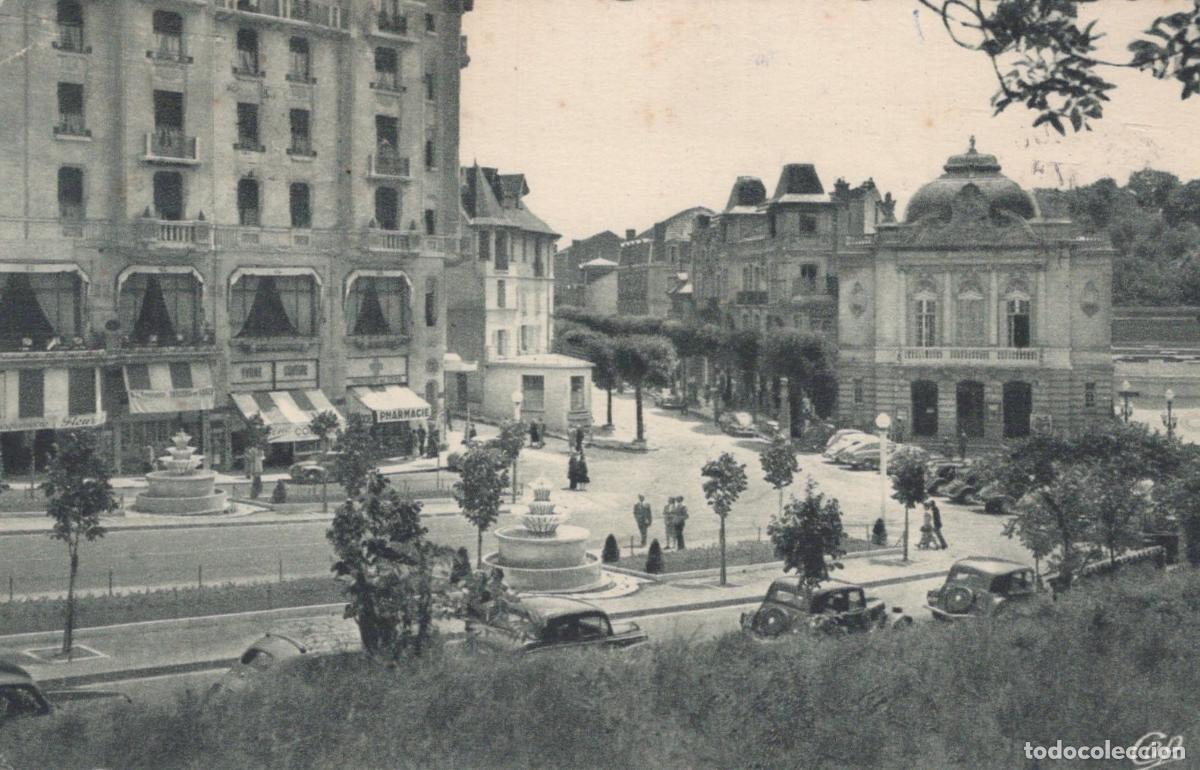 Cartes Postales: France Chatelguyon Place Brosson &Eacute;difices Fontaines Voitures *YAE284