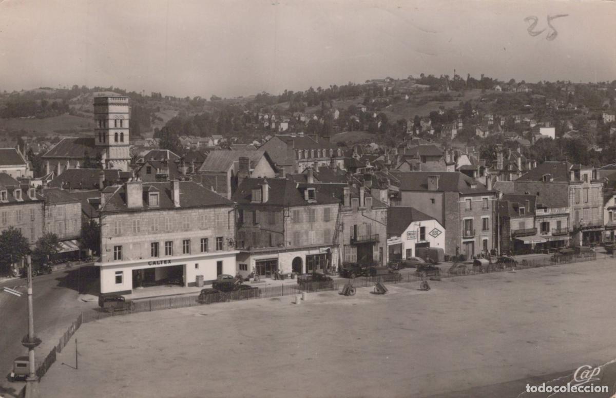 Cartes Postales: France Brive Place du 14 Juillet Architecture Urbaine *YAE289