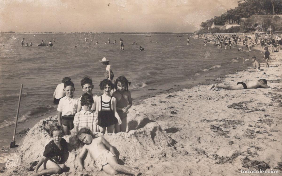 Postkarten: France Ronce les Bains Plage Enfants Baigneurs Unposted *YAE324