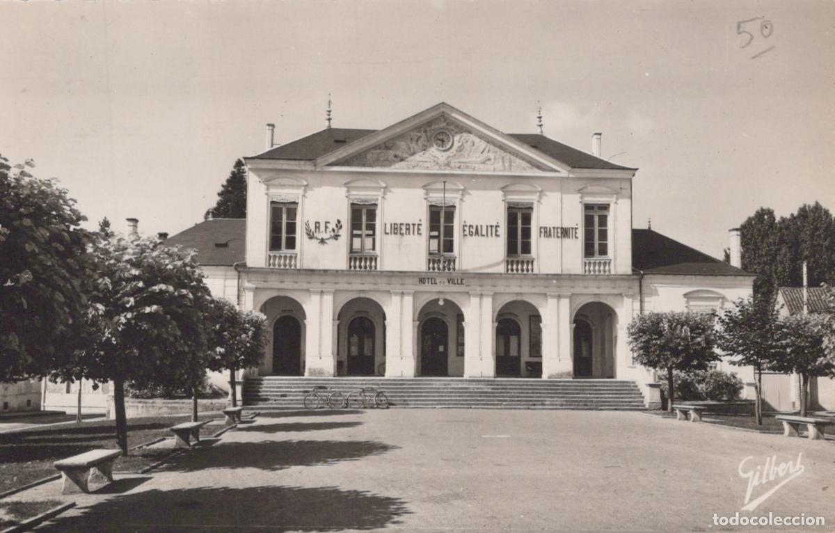 Cartes Postales: France Matha H&ocirc;tel de Ville Devise R&eacute;publicaine Unposted *YAE251