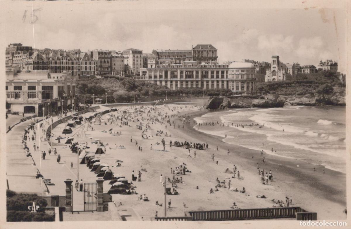 Postais: France Biarritz La Grande Plage Baigneurs *YAE474