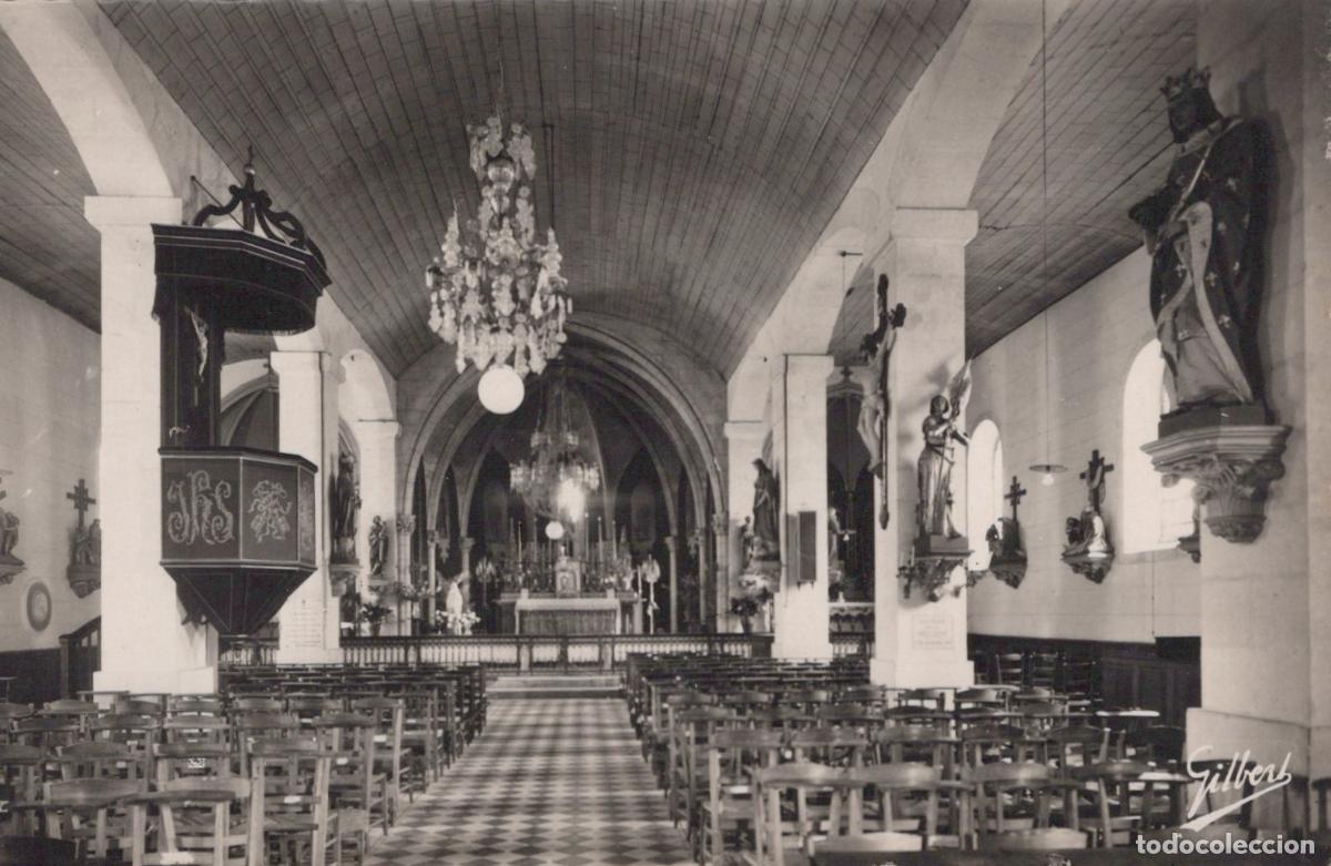Postcards: France Montendre les Pins Int&eacute;rieur de L &Eacute;glise *YAE292