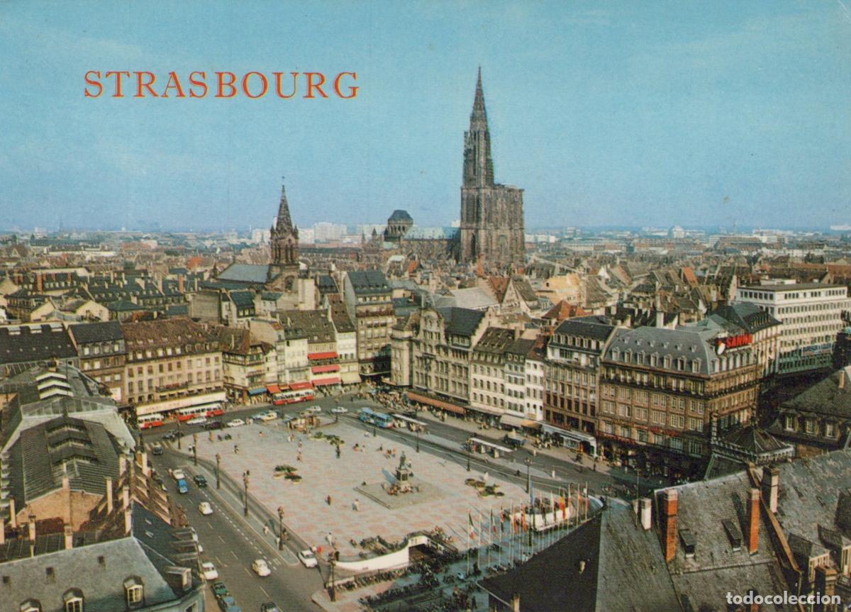 Postcards: France Strasbourg Panorama A&eacute;rien Cath&eacute;drale Place Kl&eacute;ber *YAE544