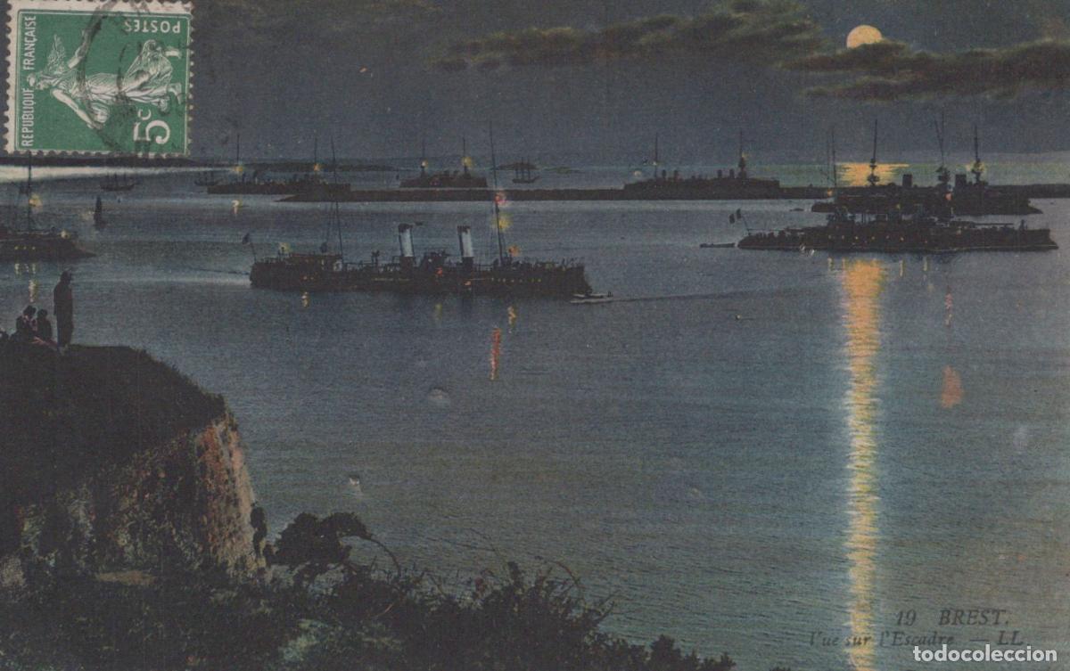 Postkarten: France Brest Bretagne Vue Nocturne de L Escadre Navale Dans le Port *YAE348