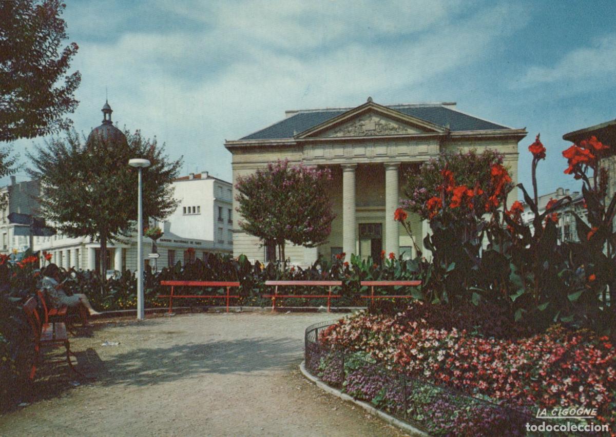 Cartes Postales: France Bergerac Le Tribunal Parc Fleuri Architecture *YAE625