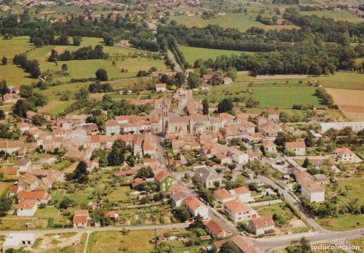 Cartes Postales: France Neuvic sur L Isle Vue A&eacute;rienne Village &Eacute;glise Poste&eacute;e *YAE634