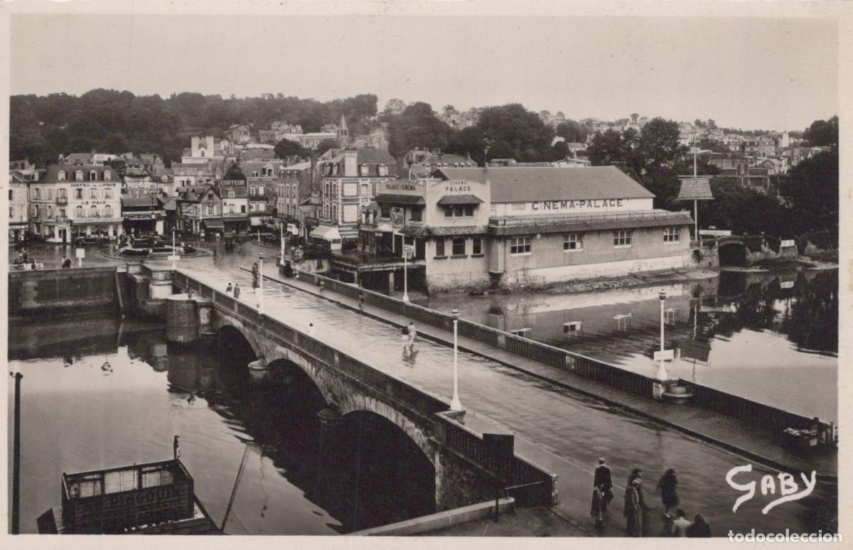 Postcards: France Trouville sur Mer Pont sur la Touque et Cin&eacute;ma Palace Unposted *YAE408