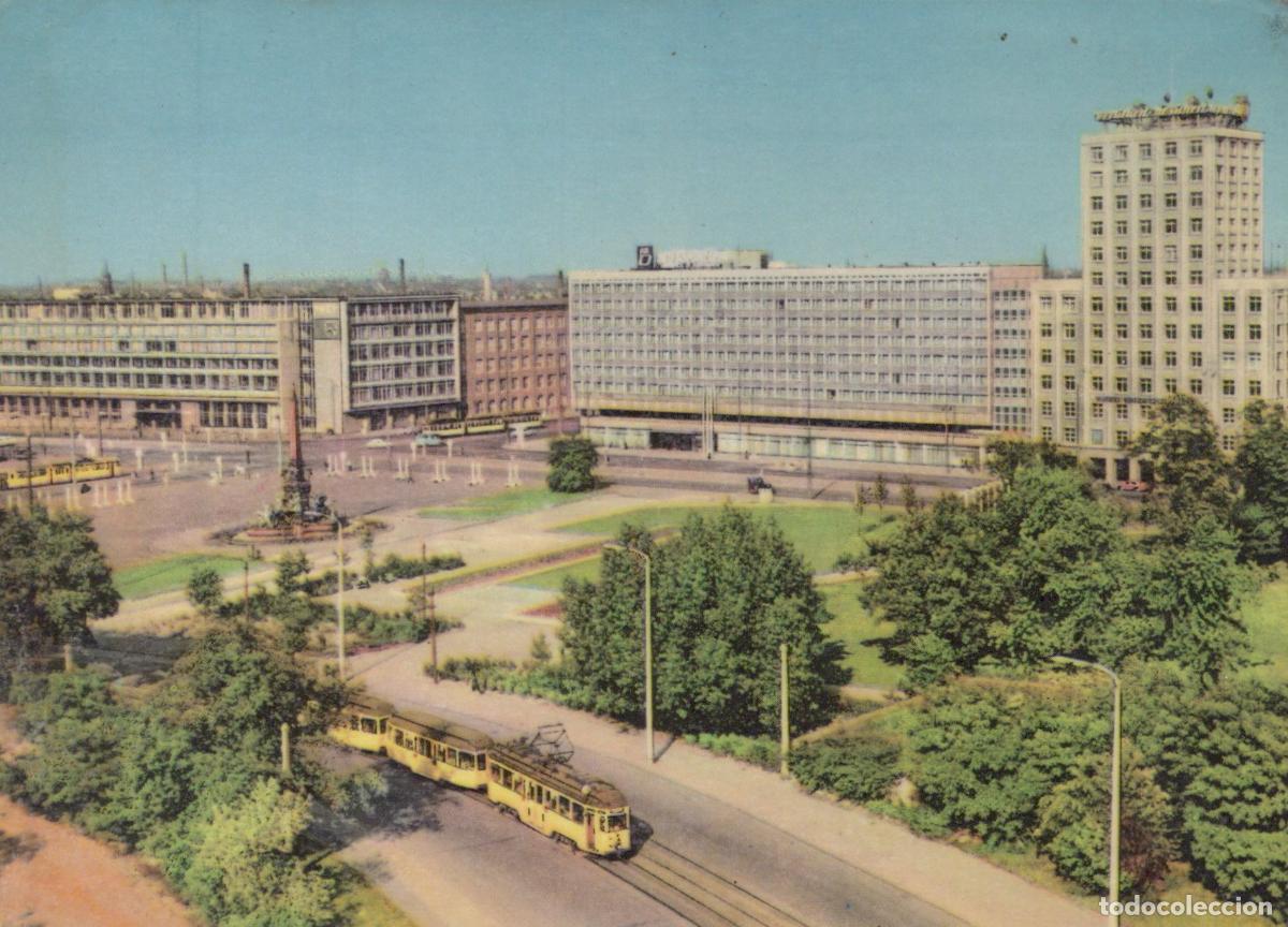 Cartoline: Deutschland Leipzig Sachsen Karl Marx Platz mit Post Hotel Unposted *YAE821
