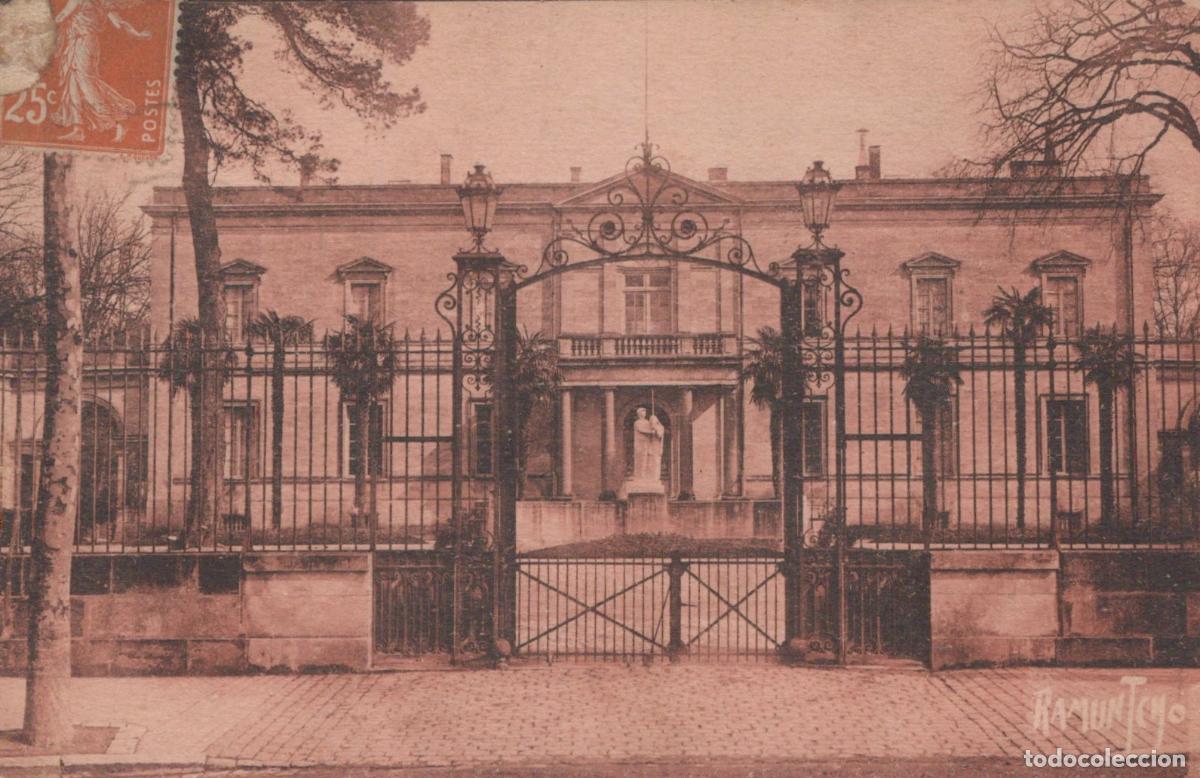 Postcards: France Cognac Mus&eacute;e Architecture Statue Grille Orn&eacute;e 1931 *YAE452