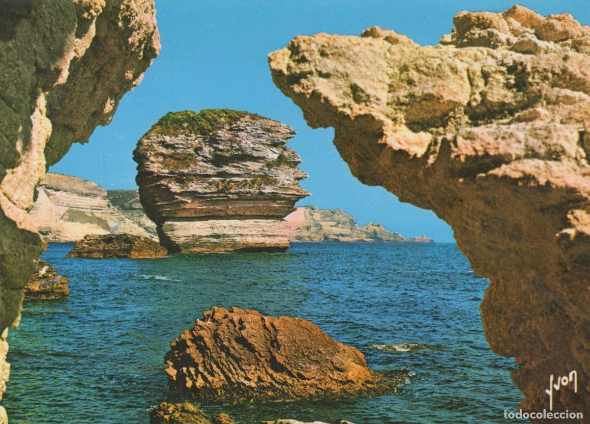Postcards: France Bonifacio Falaises et Rochers &Eacute;rod&eacute;s Paysage Marin *YAE902