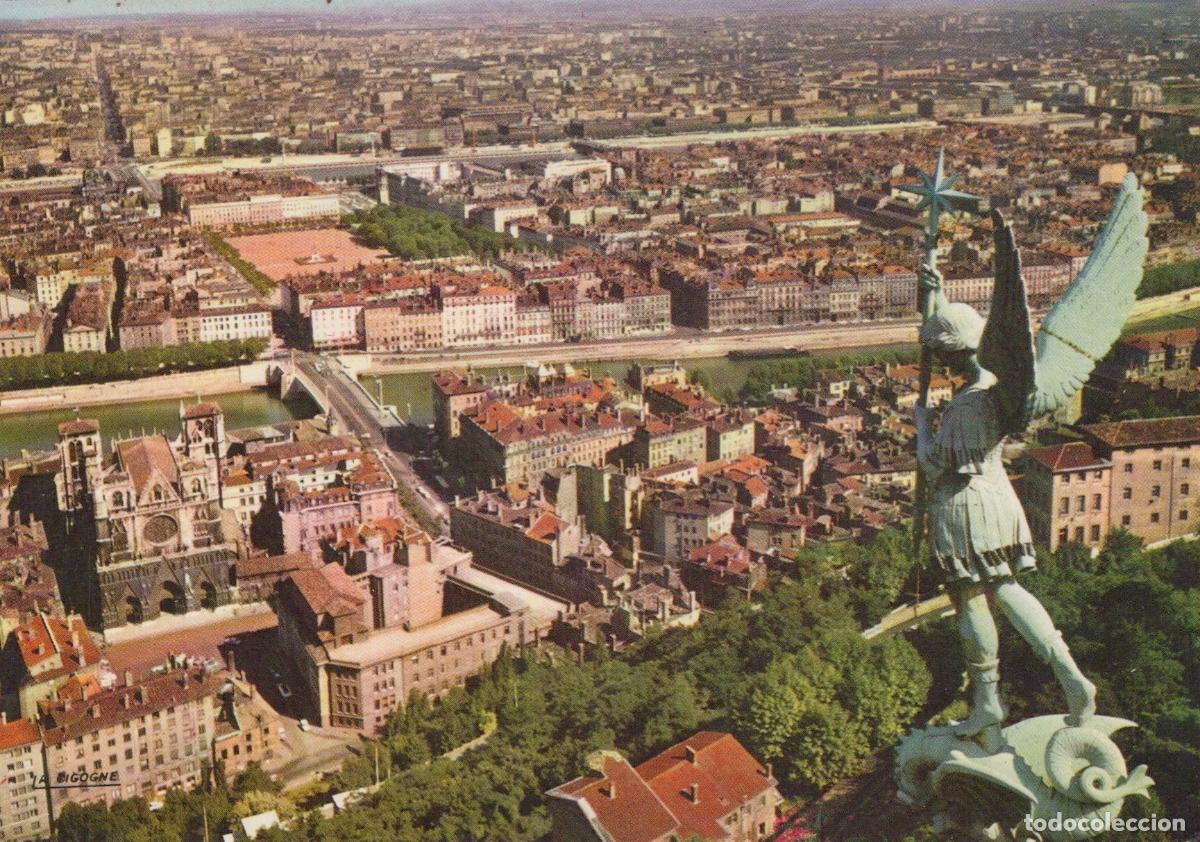Cartoline: France Lyon Vue Panoramique de Fourvi&egrave;re St Michel *YAE576