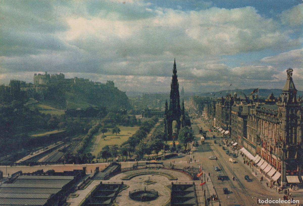 Postais: United Kingdom Edinburgh Princes Street Castle Scott Monument Unposted *YAE618