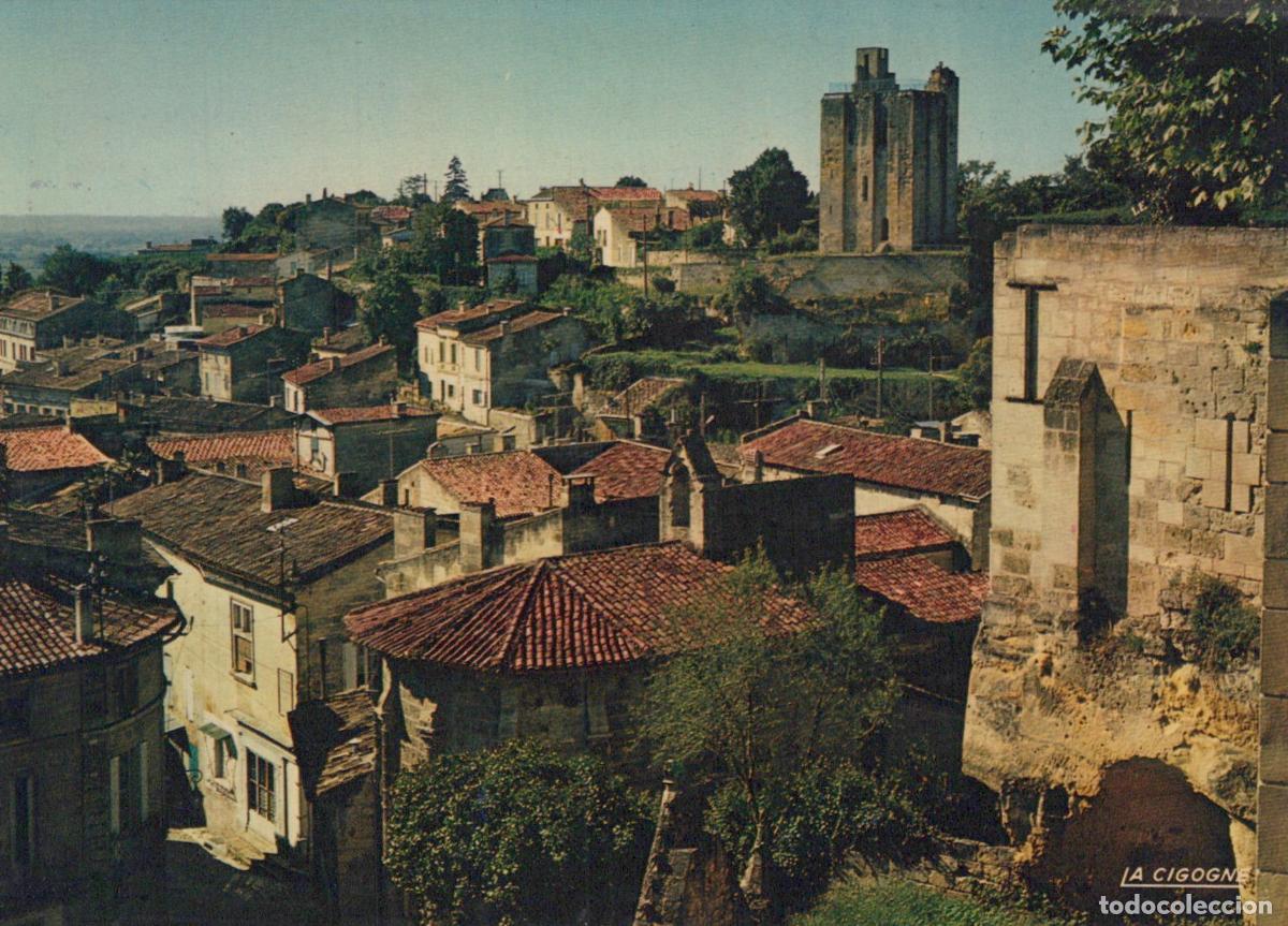 Postcards: France Saint &Eacute;milion Ch&acirc;teau du Roy Vue sur la Vall&eacute;e Unposted *YAE663