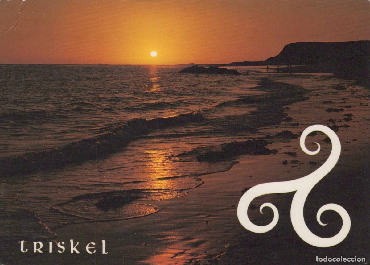 Postkarten: France Quimper Coucher de Soleil Plage Triskel Celtique *YAE713