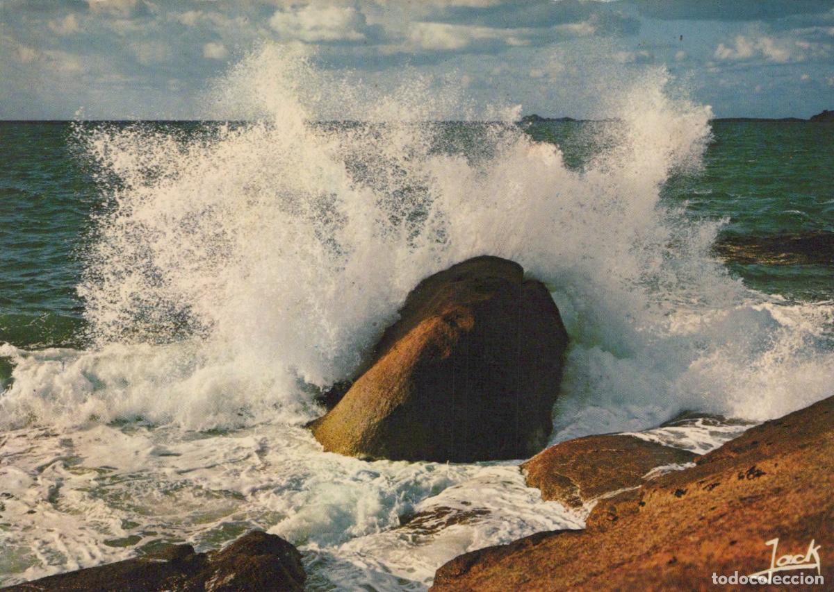 Postkarten: France Bretagne C&ocirc;tes D Armor Vagues D&eacute;ferlantes sur C&ocirc;te Rocheuse *YAE790