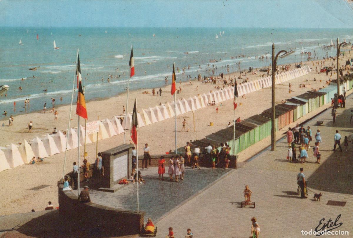 Postales: France Bray Dunes Plage Estivale Cabines Baigneurs Monument 1976 *YAE835