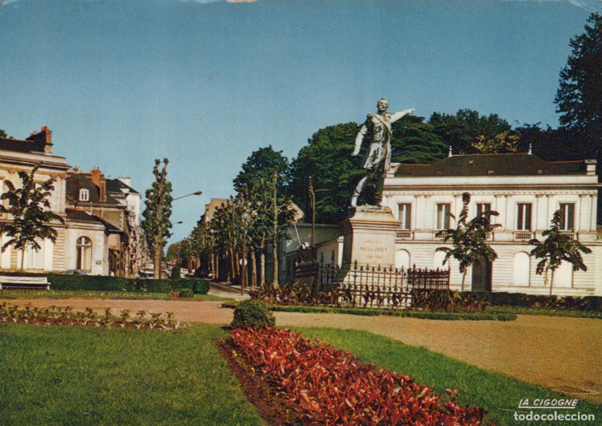 Postales: France Nantes Place Mellinet Statue G&eacute;n&eacute;ral Mellinet Post&eacute;e *YAE895