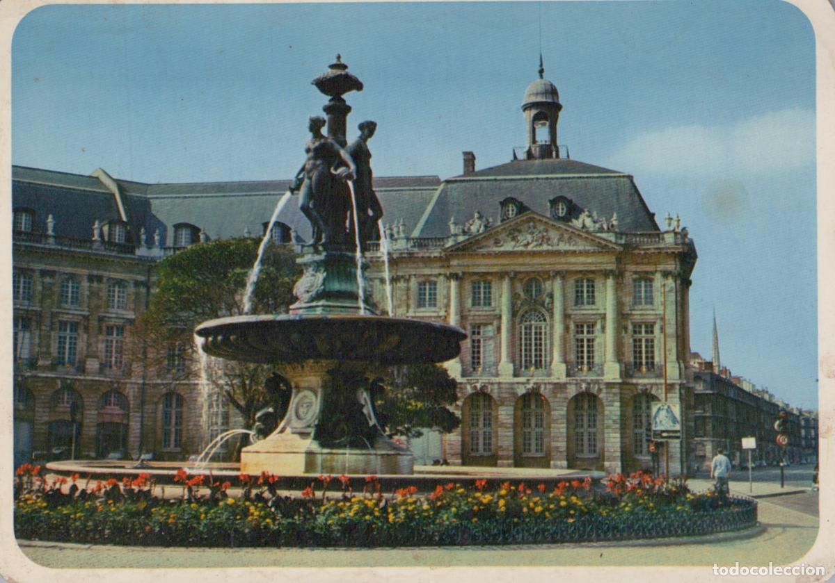 Cartes Postales: France Bordeaux Place de la Bourse Fontaine des Trois Gr&acirc;ces Unposted *YAE920